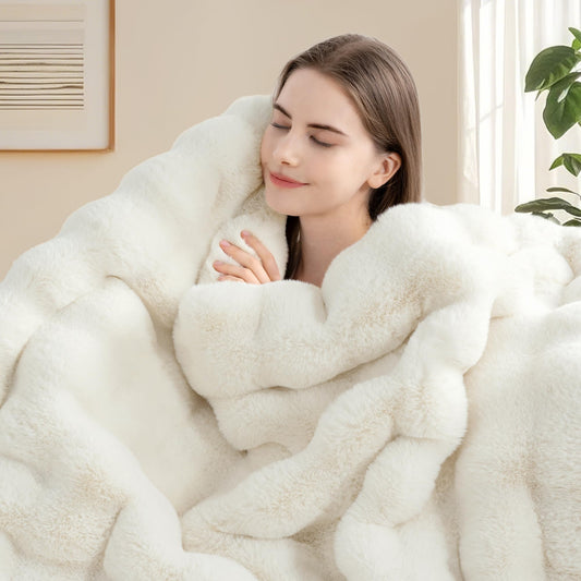 Touchat Luxury 1000GSM Faux Rabbit Fur Throw Blanket, Super Heavy Warm Cozy Blankets for Couch Bed Sofa, Bubble Plush Fuzzy Elegant Soft Reversible Mink Blanket for Living Room Bedroom, Cream White