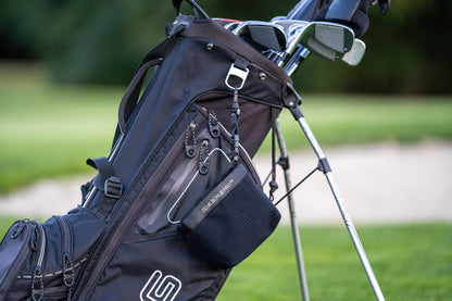 Club Scrub Pro Golf Club and Golf Ball Cleaning Bag, Waterproof Clean Face Technology Liner, Perfectly Dry Microfiber Exterior, Detachable Clip, Machine Washable, Cleans Club Grooves, Black Pro